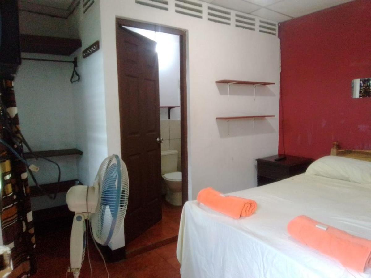 Hostal El Jardin León Exteriér fotografie